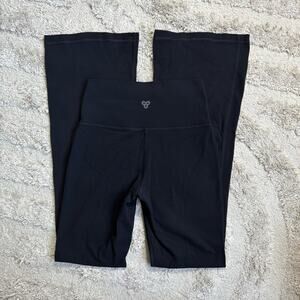 Aritzia TNA Flare Leggings